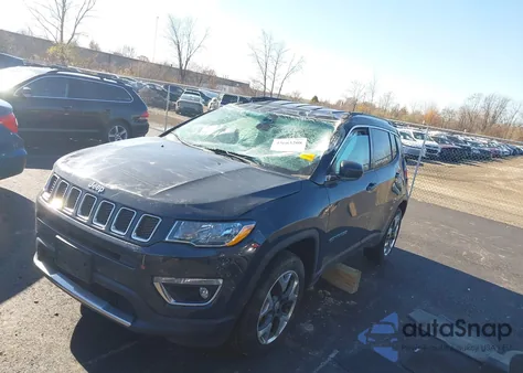 2018 Jeep Compass Limited 4X4 из США, поврежденный, VIN 3C4NJDCB0JT400779